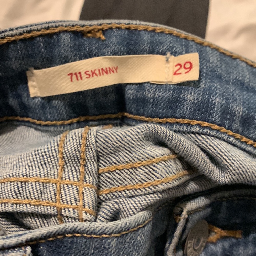 Levi’s 711 Skinny